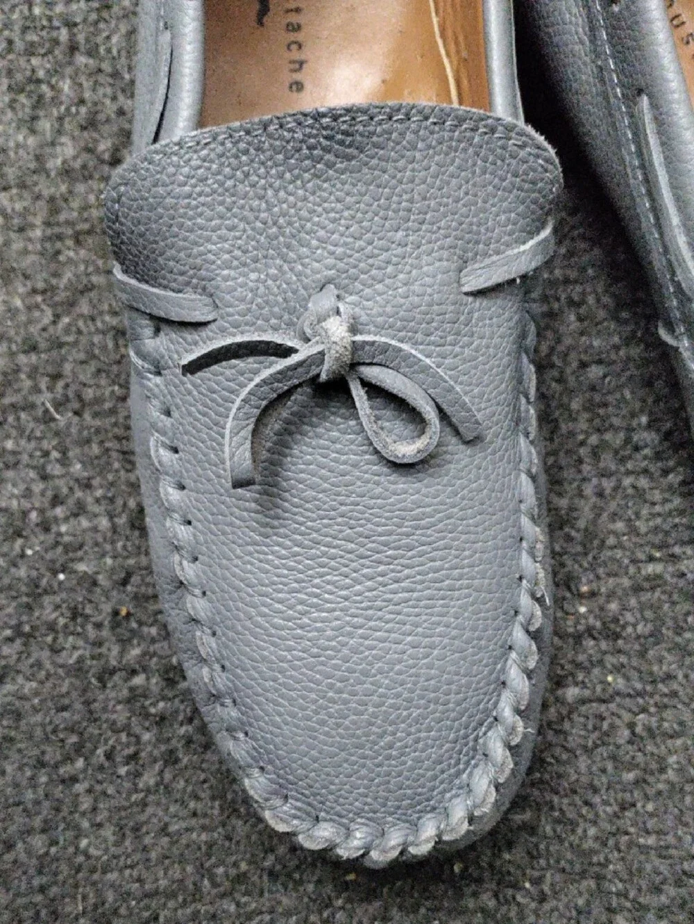 Moustache classic gray
